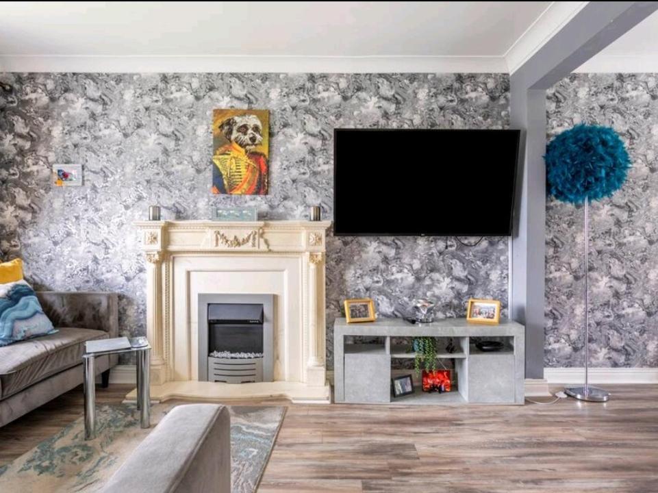 Spacious House City Skyline And Mountain Views Close Too Belfast Centre And Airports Free Parking Buitenkant foto